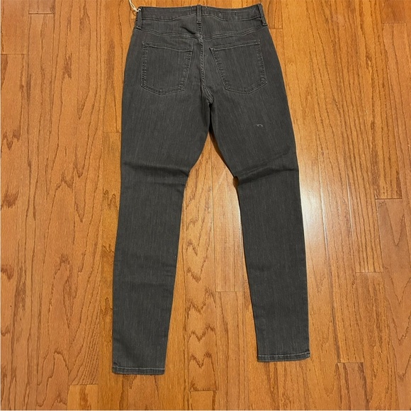 Universal Thread Gray Skinny Jeans Women’s Size 10/30R - Picture 3 of 9